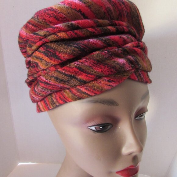 SALE Handsome Vintage Hat in Earth Tones for Fall & Winter - Picture 3 of 11